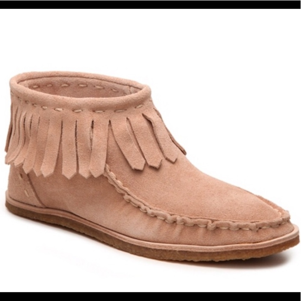 Splendid suede moccasins